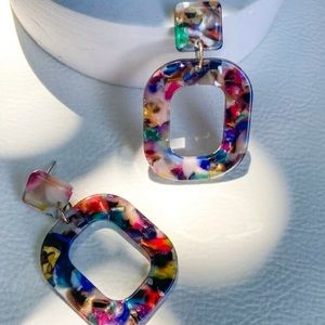 NWT cool 80s and 90s geo style drop earrings y2k design so cute